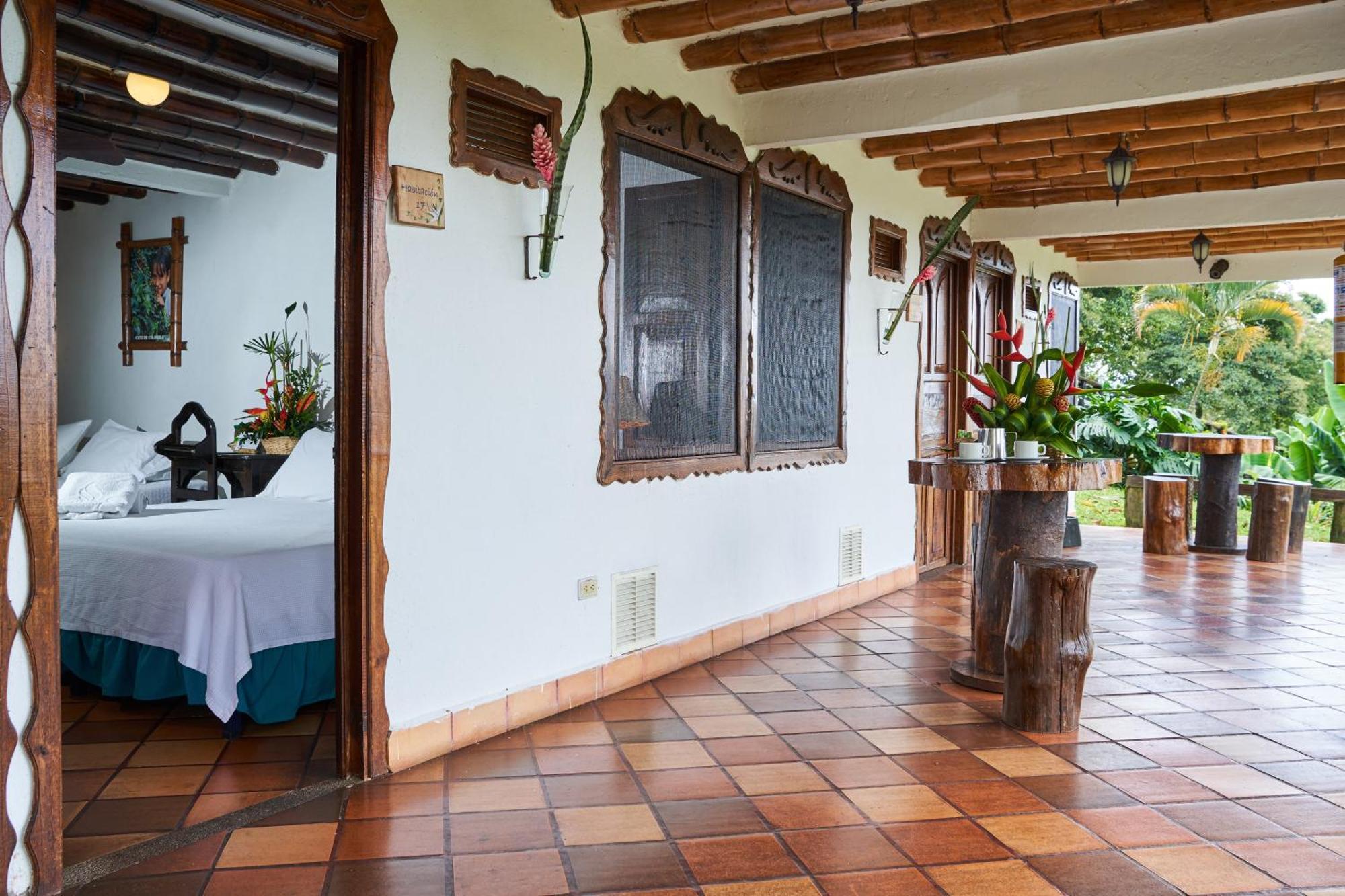 Hotel Hacienda Combia El Caimo Exterior photo